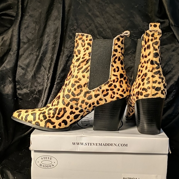 **Sold** NWT Steve Madden "Patricia-L" booties - Picture 5 of 8